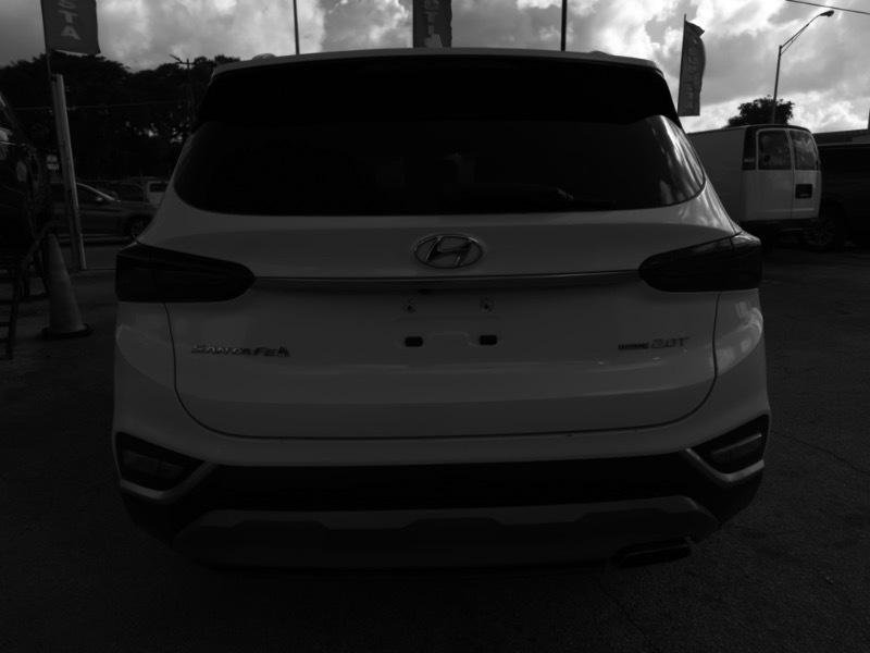 Used 2019 Hyundai Santa Fe AWD image 4