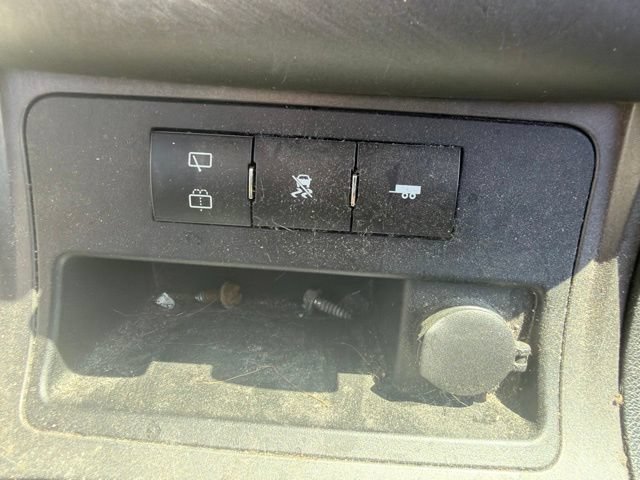 Used 2010 Chevrolet Traverse LT FWD image 25