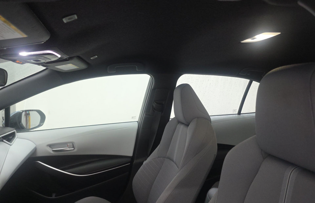 Used 2025 Toyota Corolla SE FWD image 14