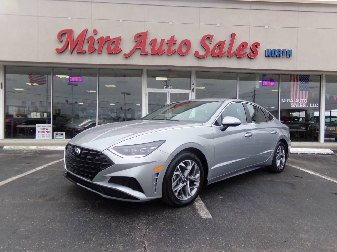 Used 2023 Hyundai Sonata SEL image 1