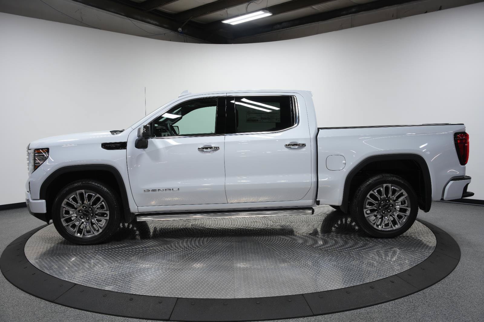 New 2026 GMC Sierra 1500 Denali Ultimate AWD/4WD image 7