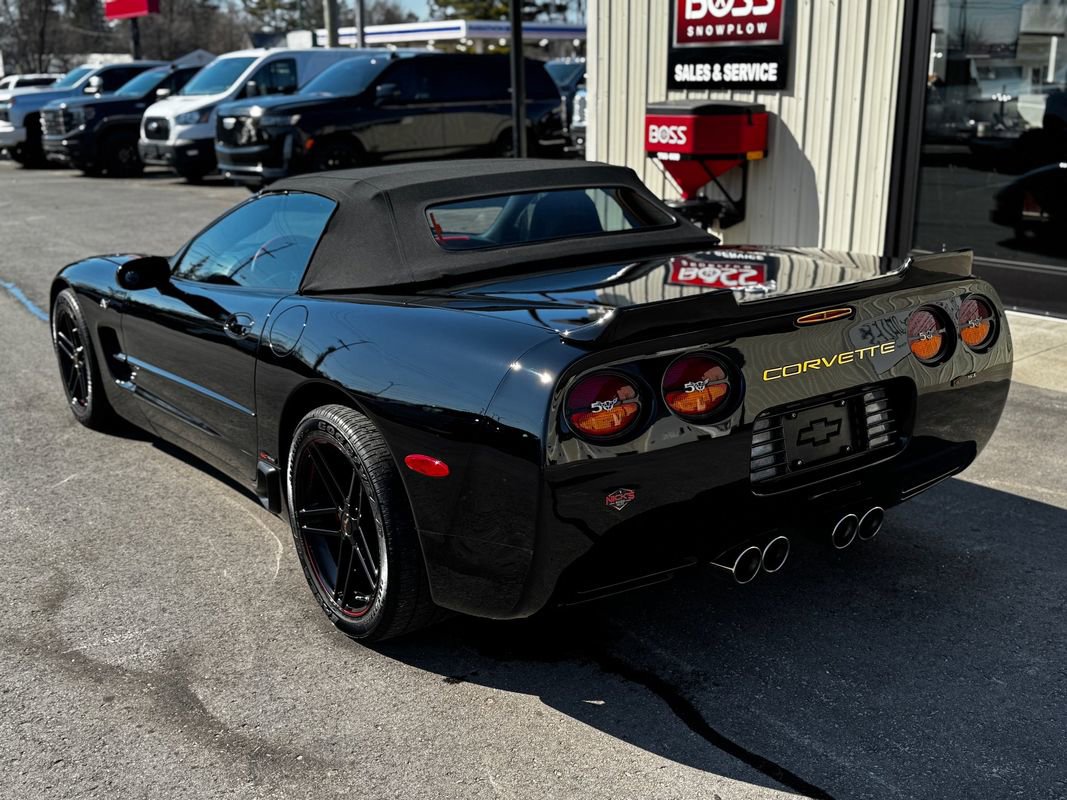 Used 2003 Chevrolet Corvette Convertible w/ Preferred Equipment Group1 image 3
