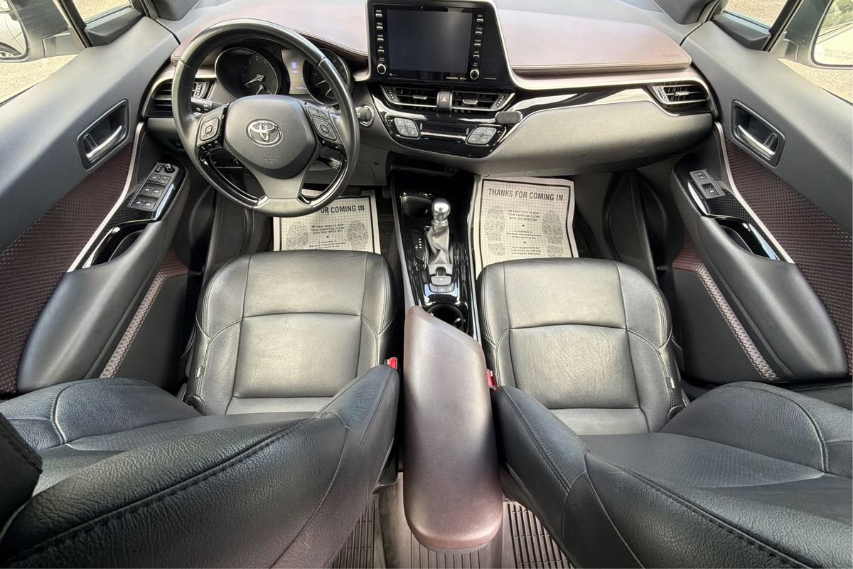 Used 2019 Toyota C-HR Limited FWD image 14