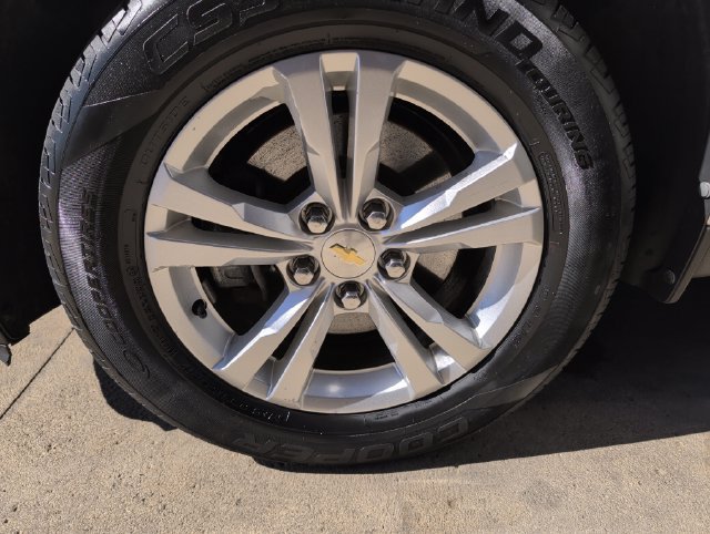 Used 2012 Chevrolet Equinox LS FWD image 23
