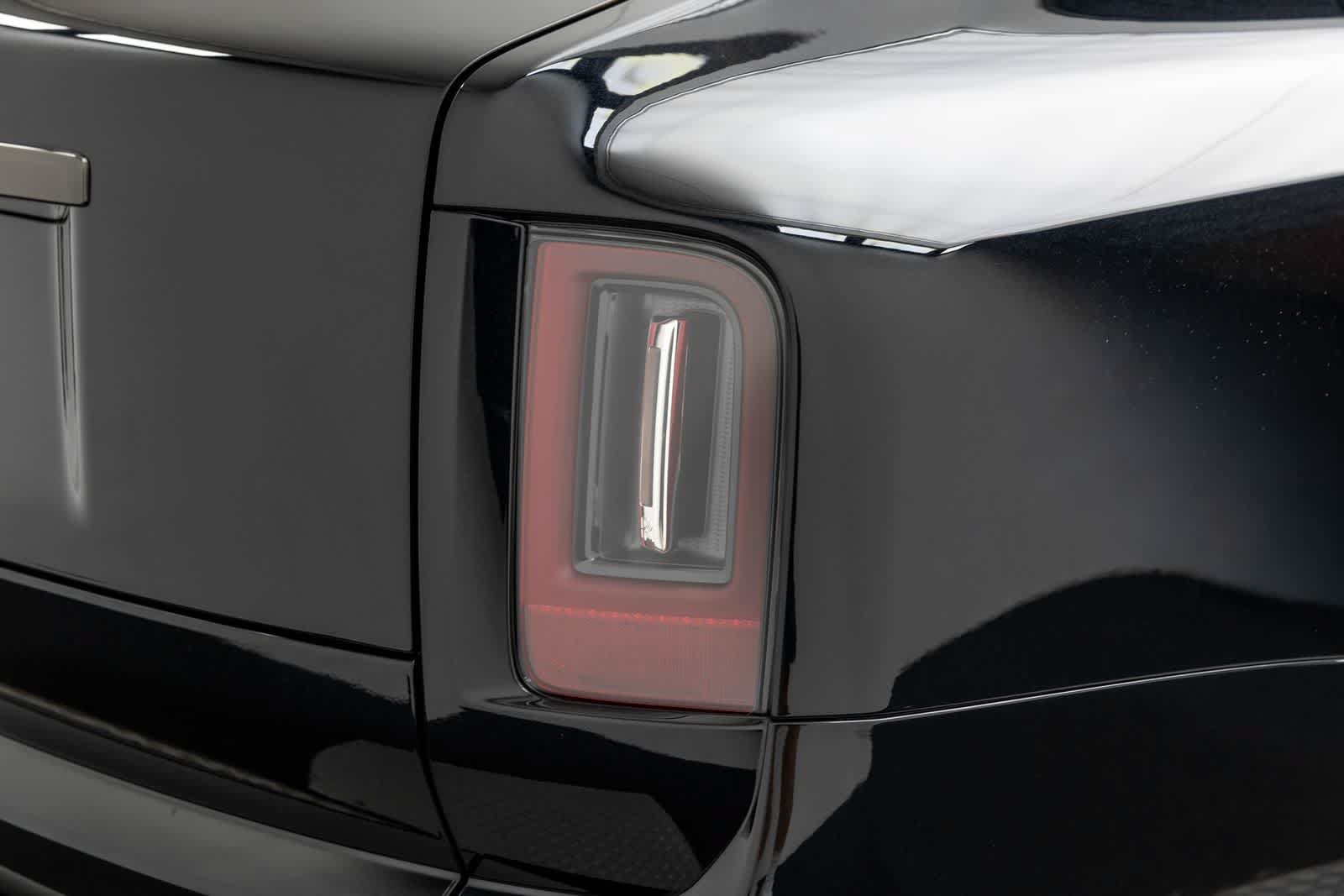 New 2027 Rolls-Royce Cullinan Black Badge AWD/4WD image 75