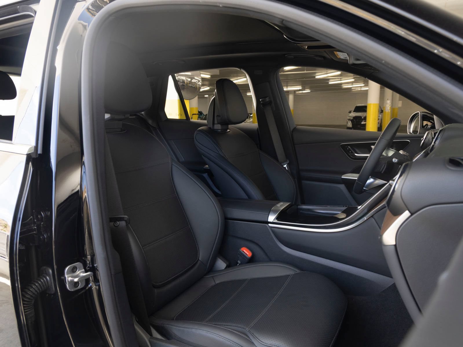 Certified 2026 Mercedes-Benz GLC 300 4MATIC image 26