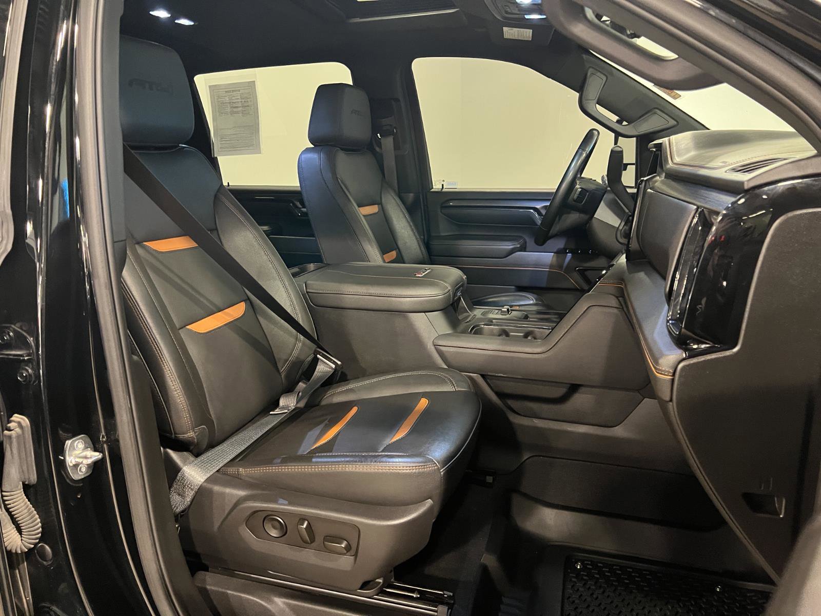 Used 2024 GMC Sierra 2500 AT4 w/ AT4 Premium Plus Package image 38