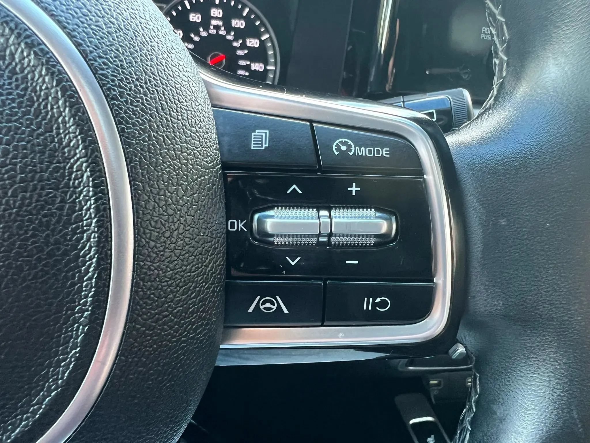Used 2021 Kia Sorento S w/ Panoramic Sunroof Package AWD/4WD image 24