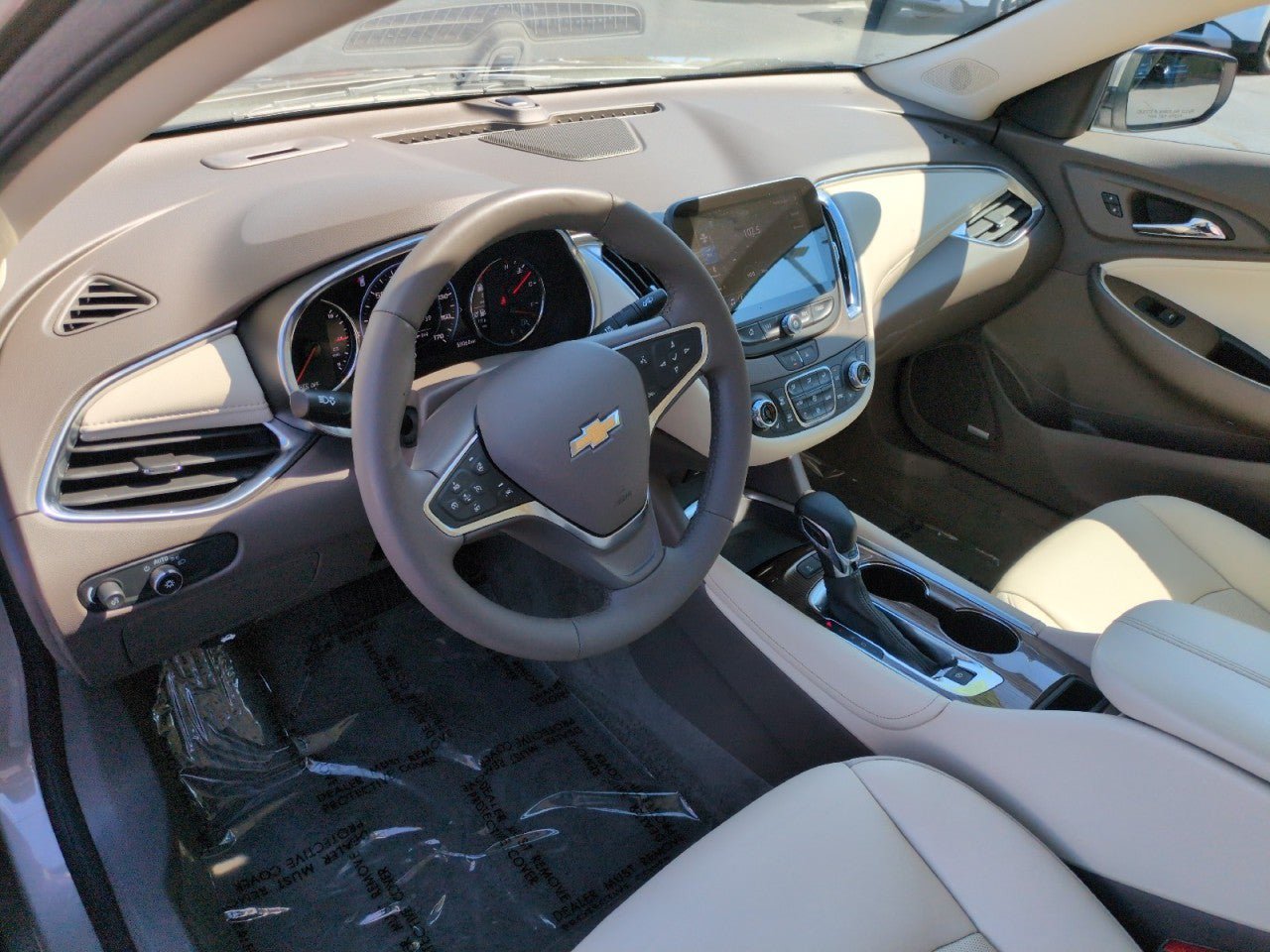 Used 2024 Chevrolet Malibu LT FWD image 15