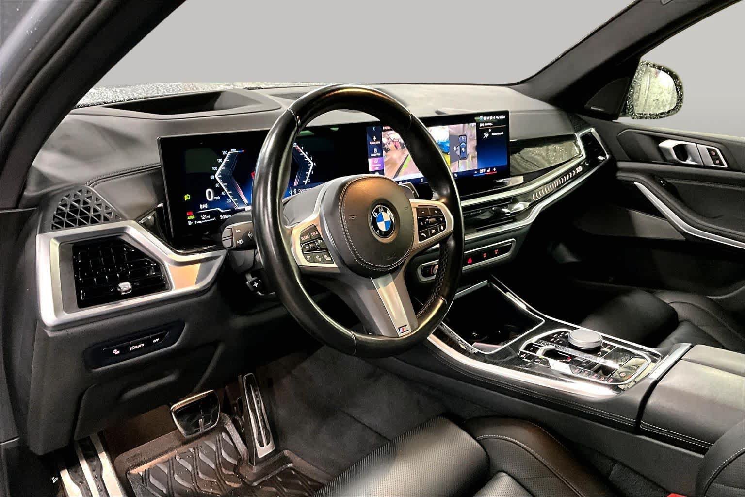 Used 2024 BMW X5 xDrive40i w/ M Sport Package AWD/4WD image 17