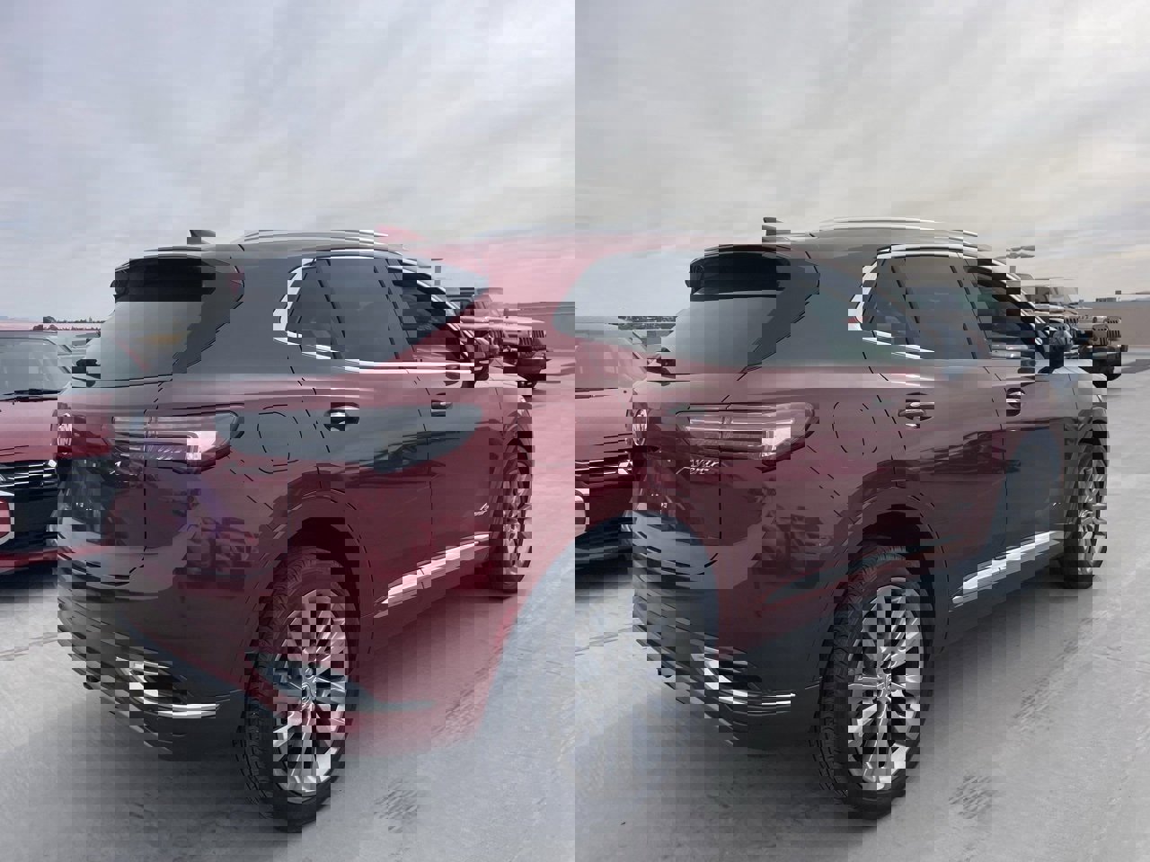 Used 2022 Buick Envision Avenir w/ Safety Package image 2