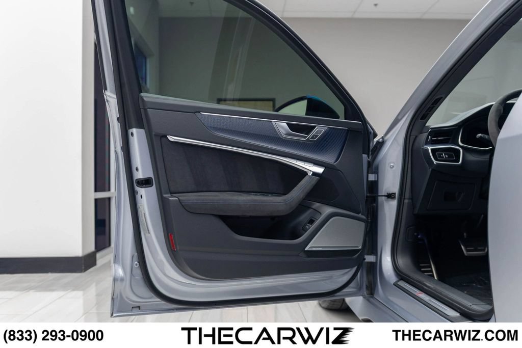 Used 2024 Audi RS 6 performance AWD/4WD image 33