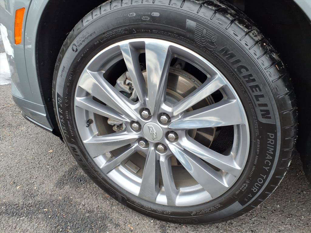 Certified 2024 Cadillac XT6 Premium Luxury w/ LPO, Floor Liner Package image 9