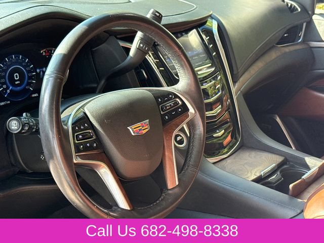 Used 2020 Cadillac Escalade Premium Luxury AWD/4WD image 19