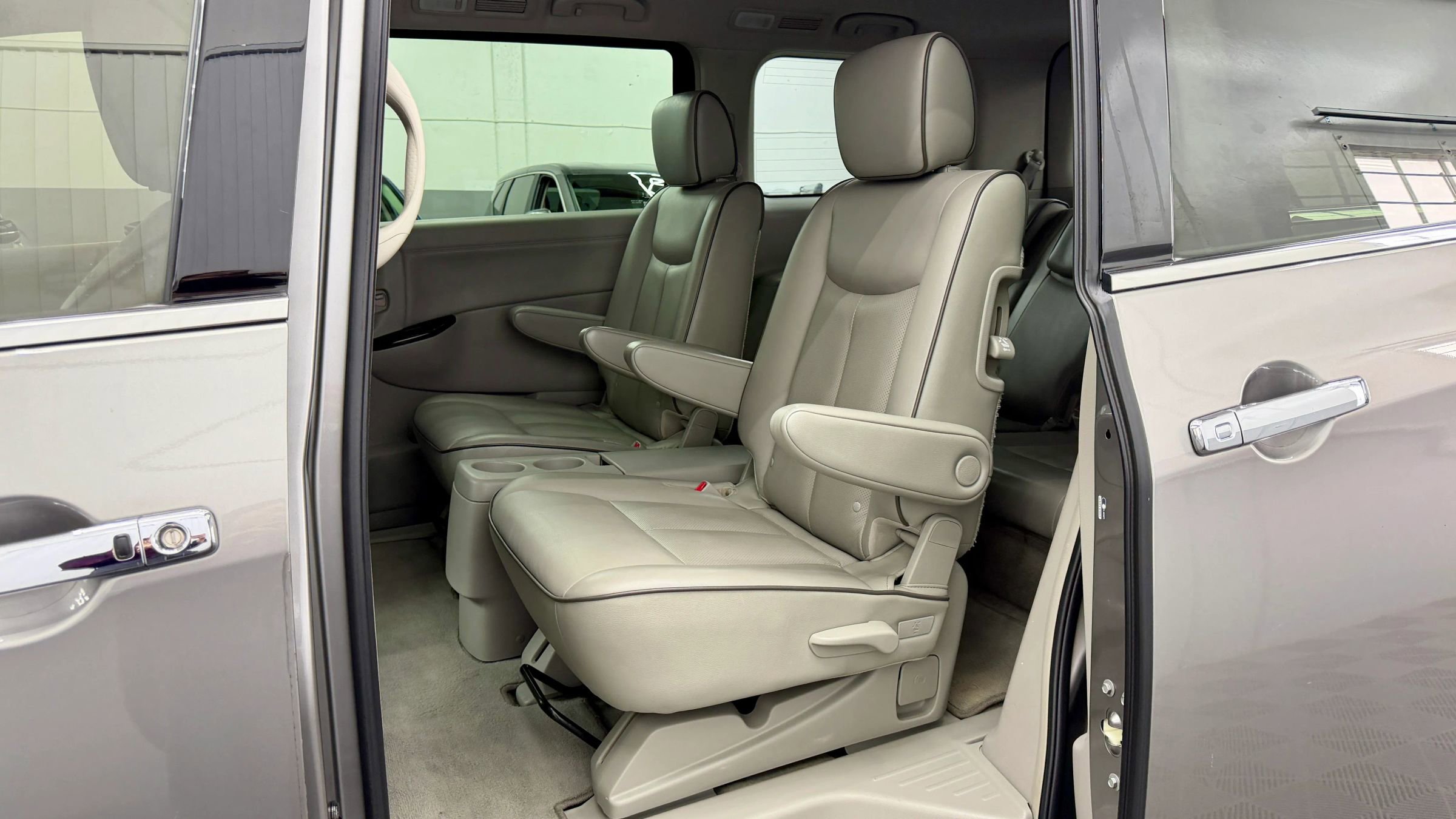 Used 2013 Nissan Quest SL w/ Value Cargo Pkg image 8