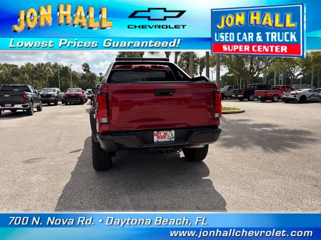 Used 2025 Chevrolet Colorado ZR2 w/ Midnight Edition AWD/4WD image 10
