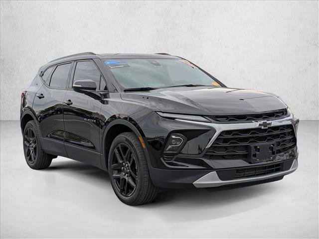 Used 2023 Chevrolet Blazer LT AWD/4WD image 3