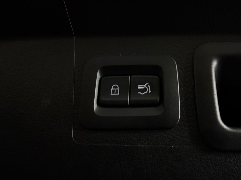 Used 2025 MAZDA CX-50 2.5 Hybrid w/ Preferred Pkg image 27