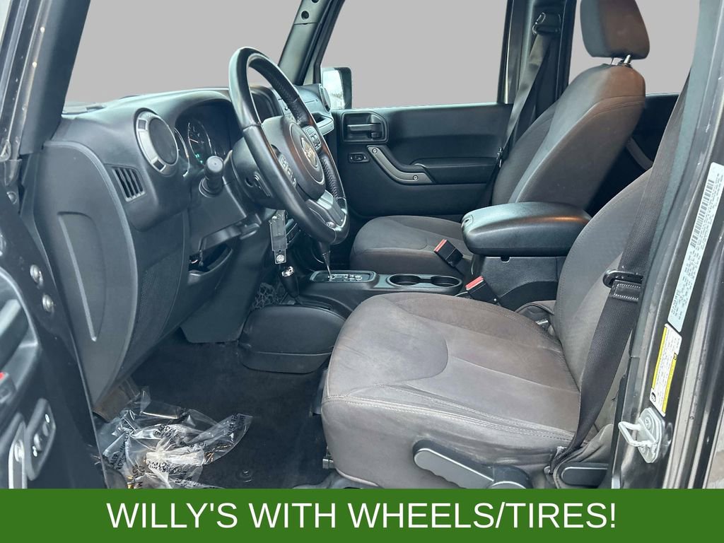 Used 2016 Jeep Wrangler Unlimited Willys image 11