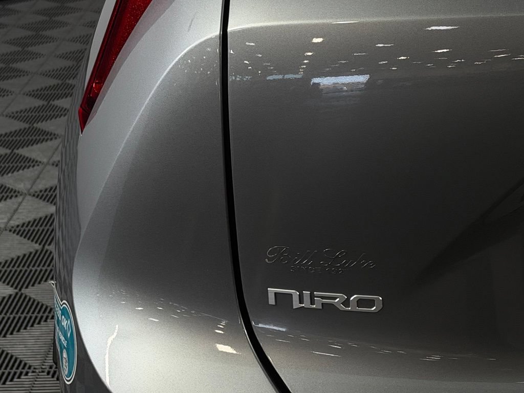 Used 2024 Kia Niro Wind FWD image 11