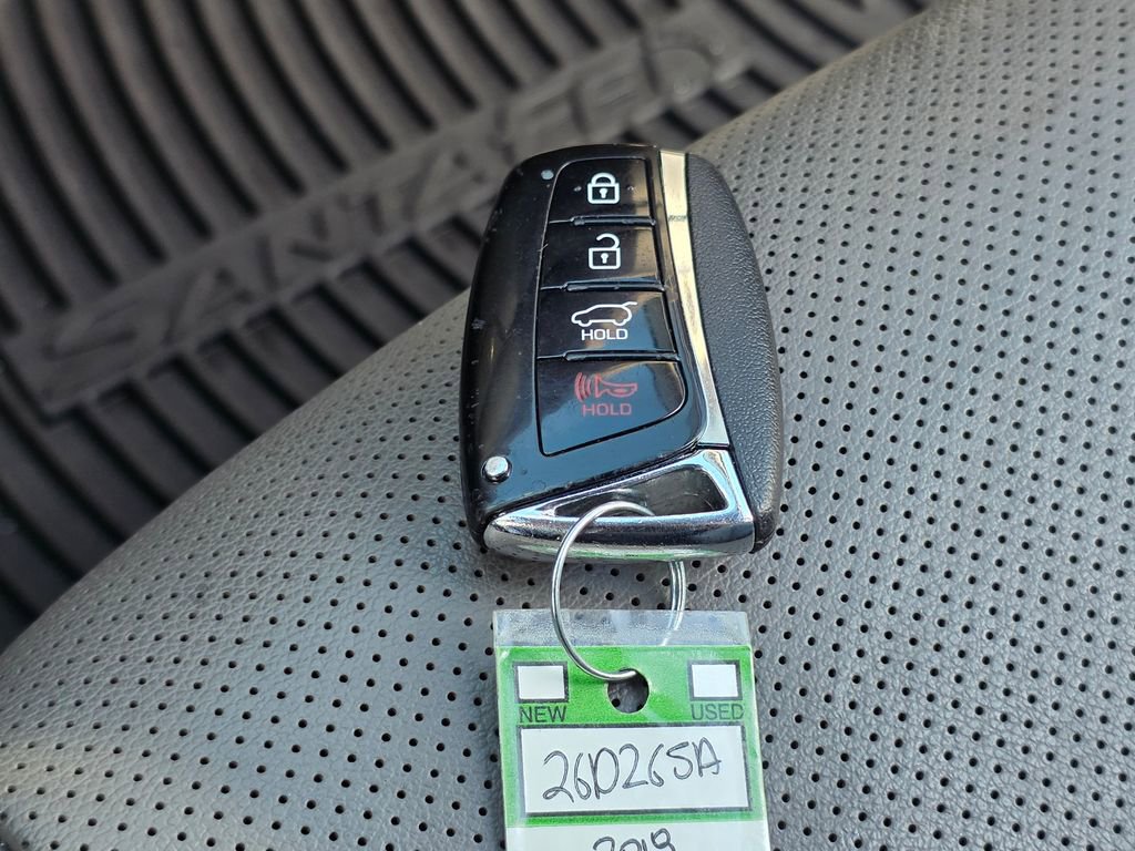 Used 2018 Hyundai Santa Fe Limited image 38