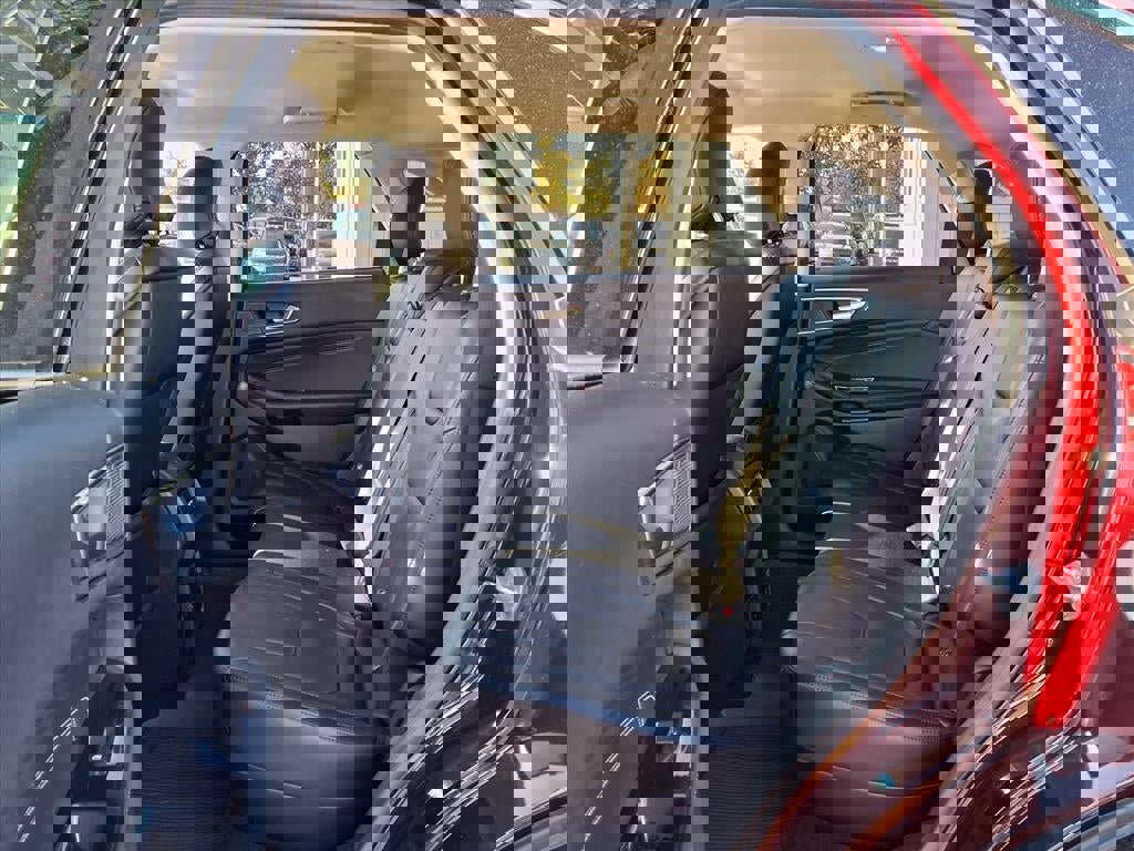 Certified 2019 Ford Edge Titanium w/ Cold Weather Package image 10