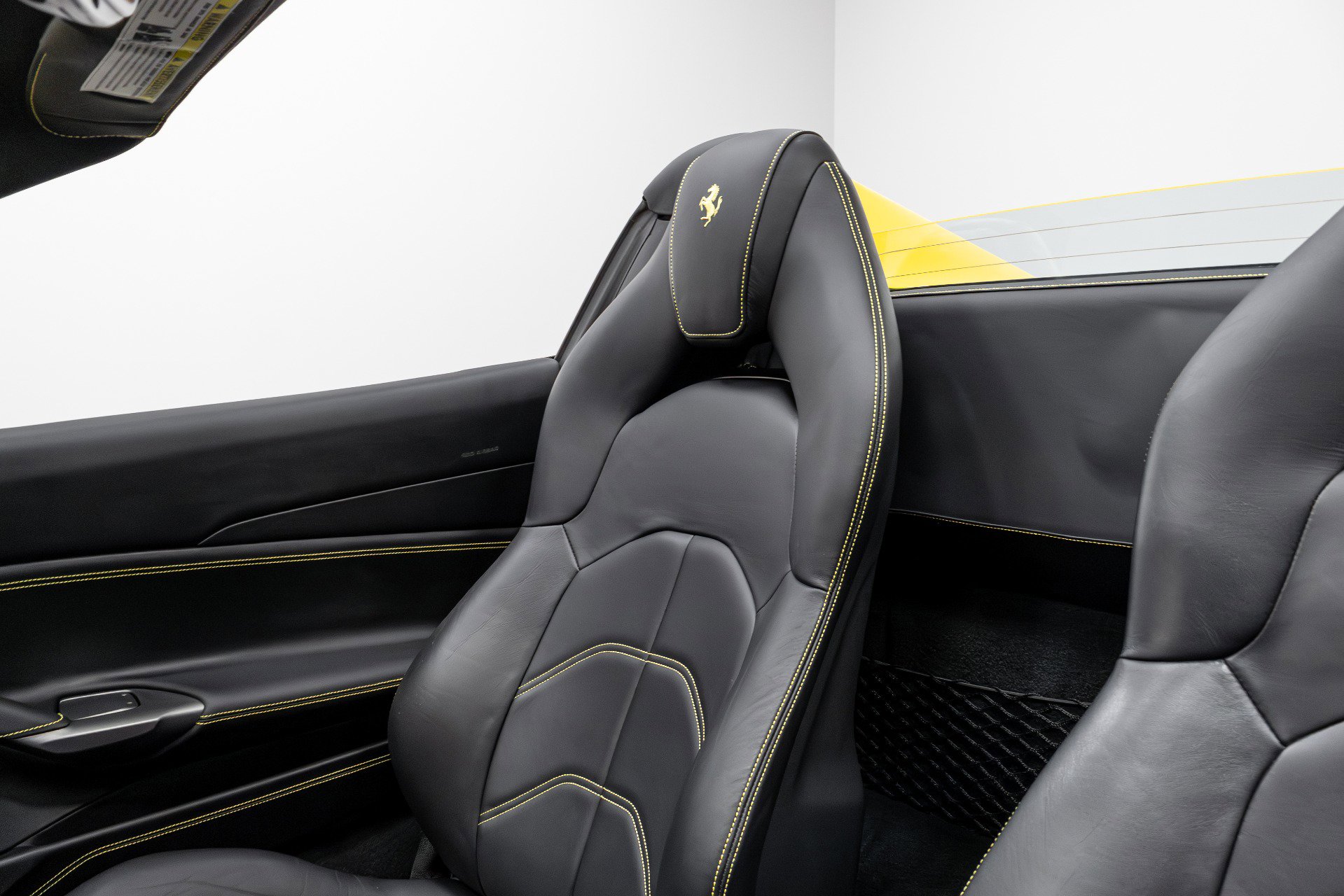 Used 2017 Ferrari 488 Spider image 15