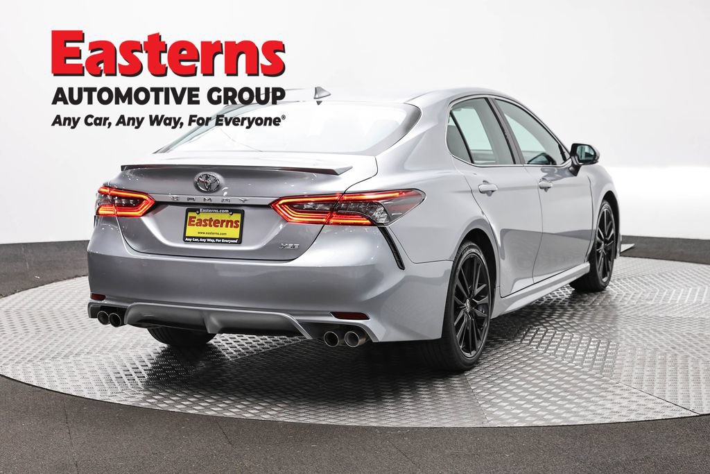 Used 2023 Toyota Camry XSE FWD image 5