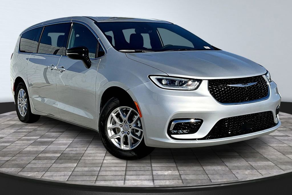 New 2026 Chrysler Pacifica Select image 27