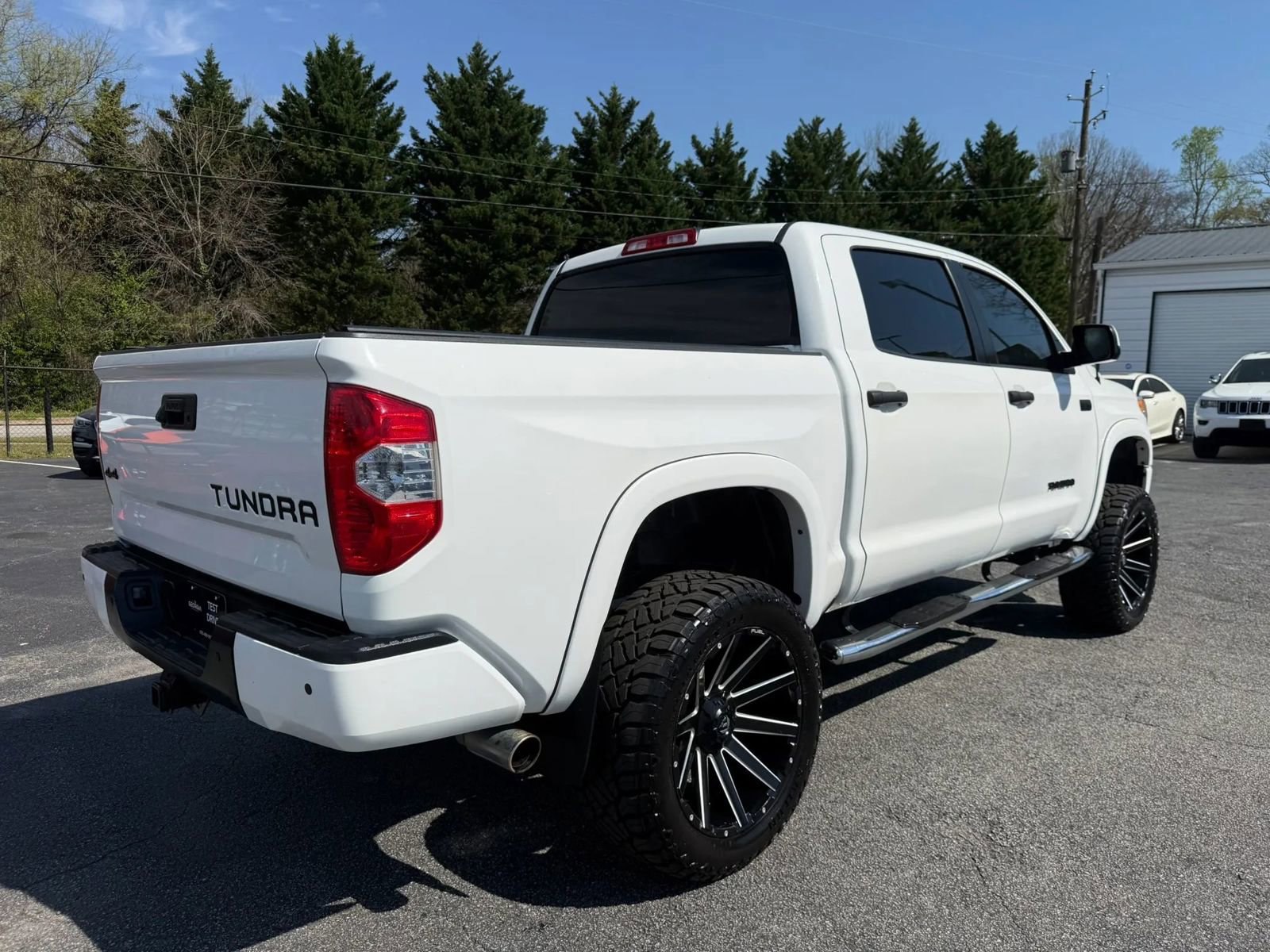 Used 2017 Toyota Tundra Platinum image 9