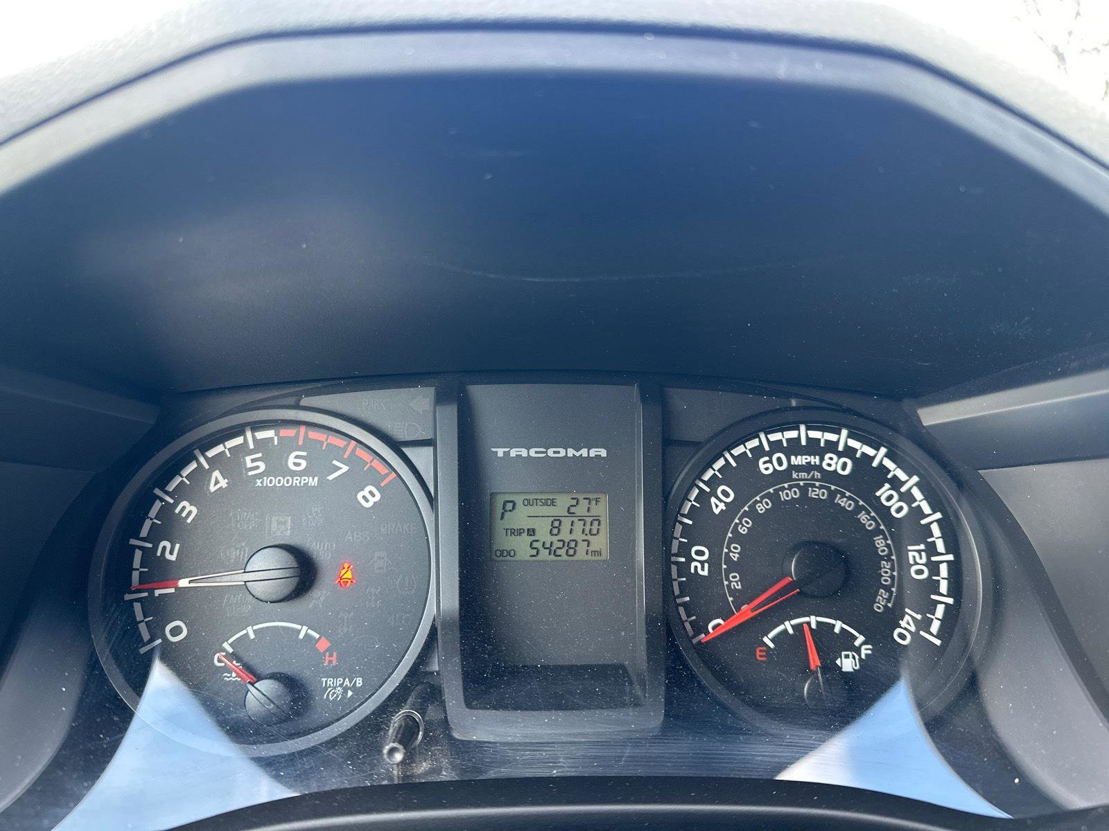 Used 2017 Toyota Tacoma SR image 19