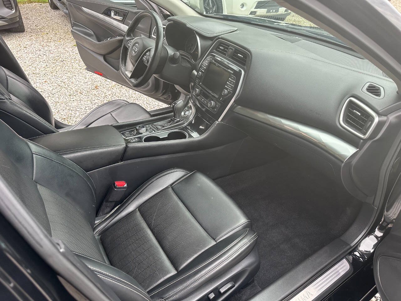 Used 2021 Nissan Maxima 3.5 SV w/ Floor Mat Group FWD image 17