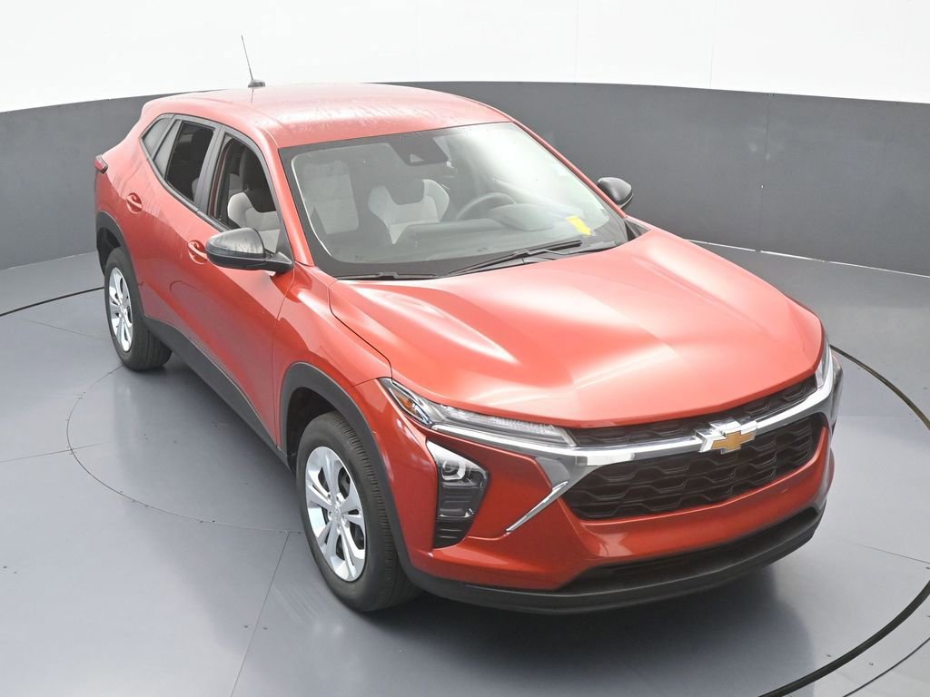 Used 2024 Chevrolet Trax LS image 49