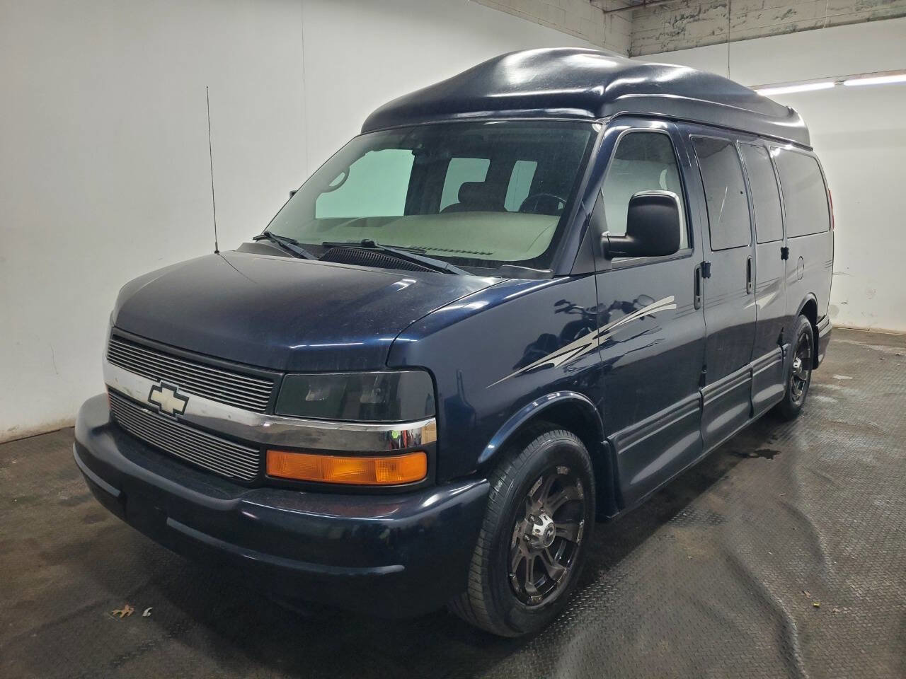 Used 2006 Chevrolet Express 1500 w/ Preferred Equipment Group