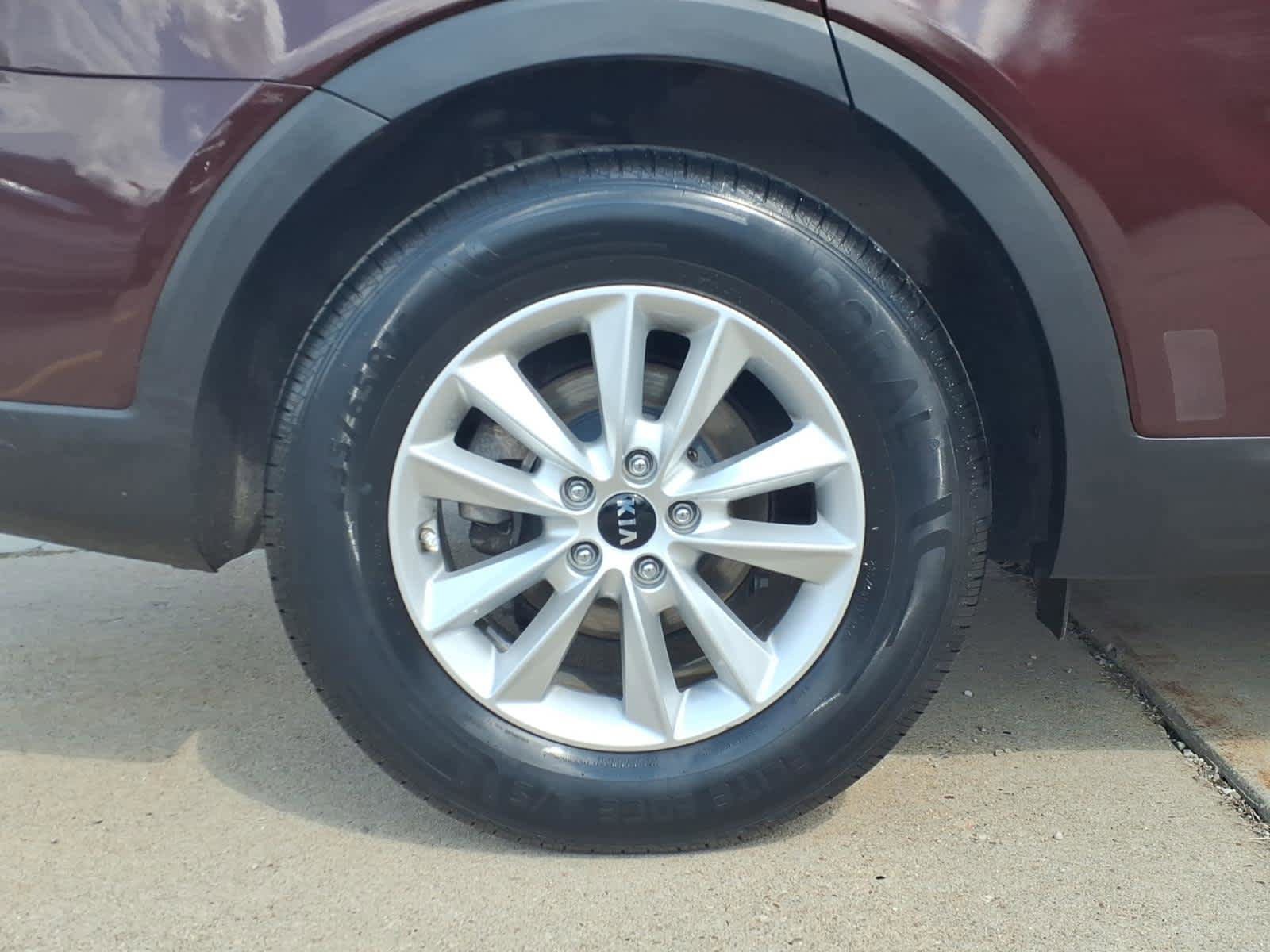 Used 2020 Kia Sorento LX AWD/4WD image 8