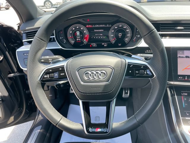 Used 2023 Audi S8 AWD/4WD image 25