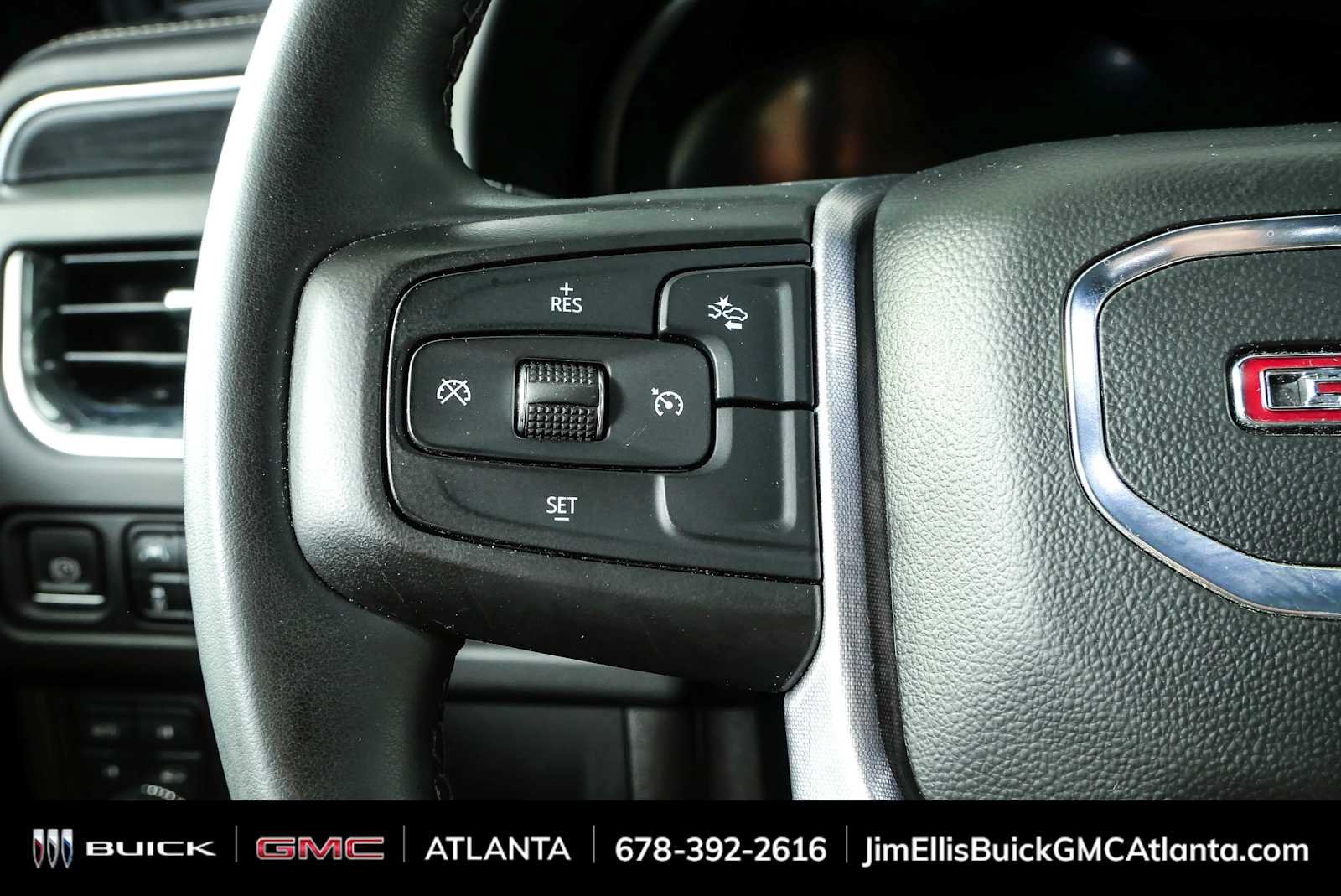 Used 2023 GMC Yukon XL SLT AWD/4WD image 21