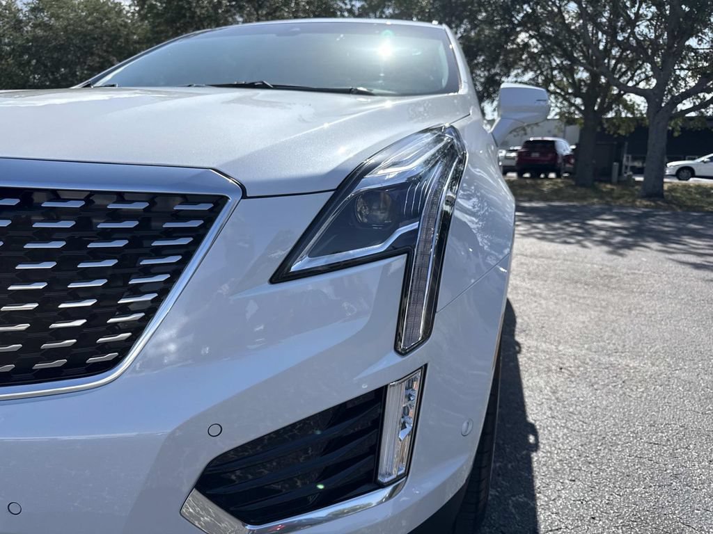 New 2026 Cadillac XT5 Premium Luxury w/ Driver Assist Package FWD image 9