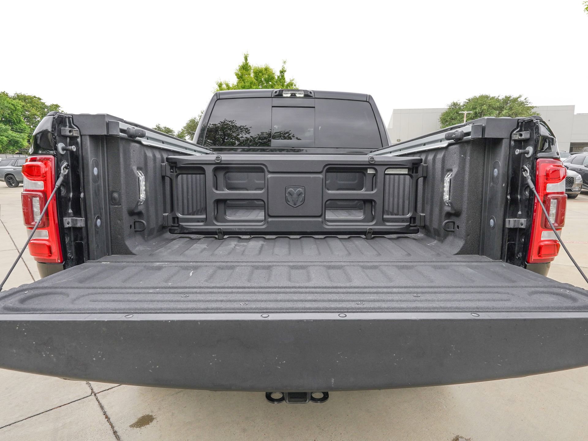 Used 2024 RAM 2500 Limited w/ Safety Group image 7