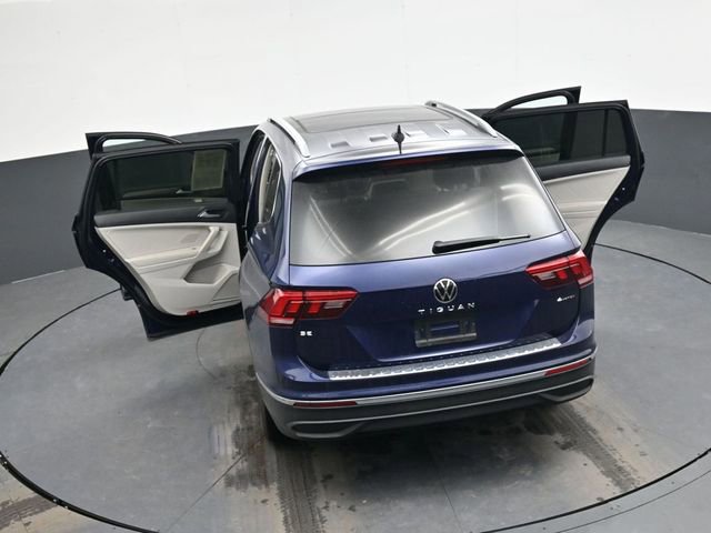 Used 2022 Volkswagen Tiguan SE image 36
