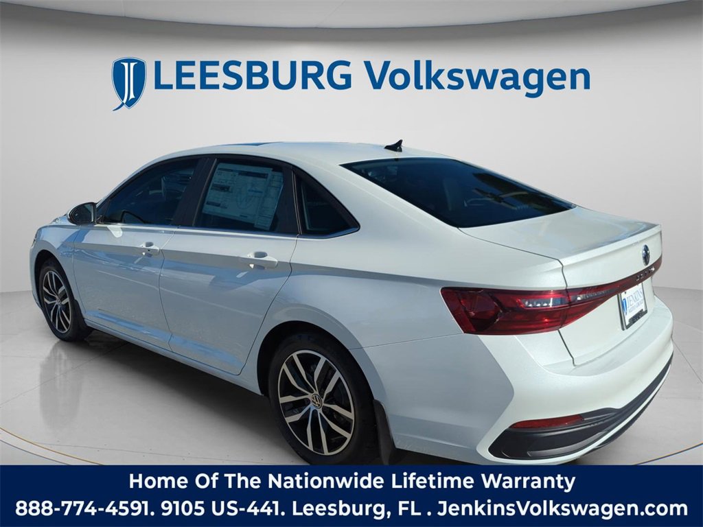 New 2026 Volkswagen Jetta SE image 9