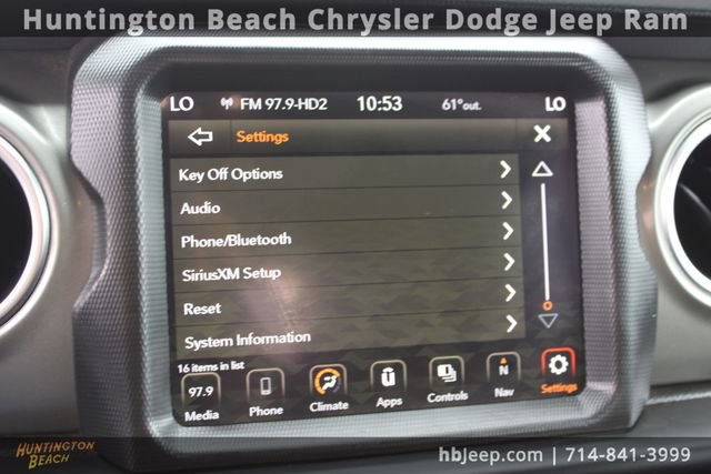 Used 2023 Jeep Wrangler Sahara image 35