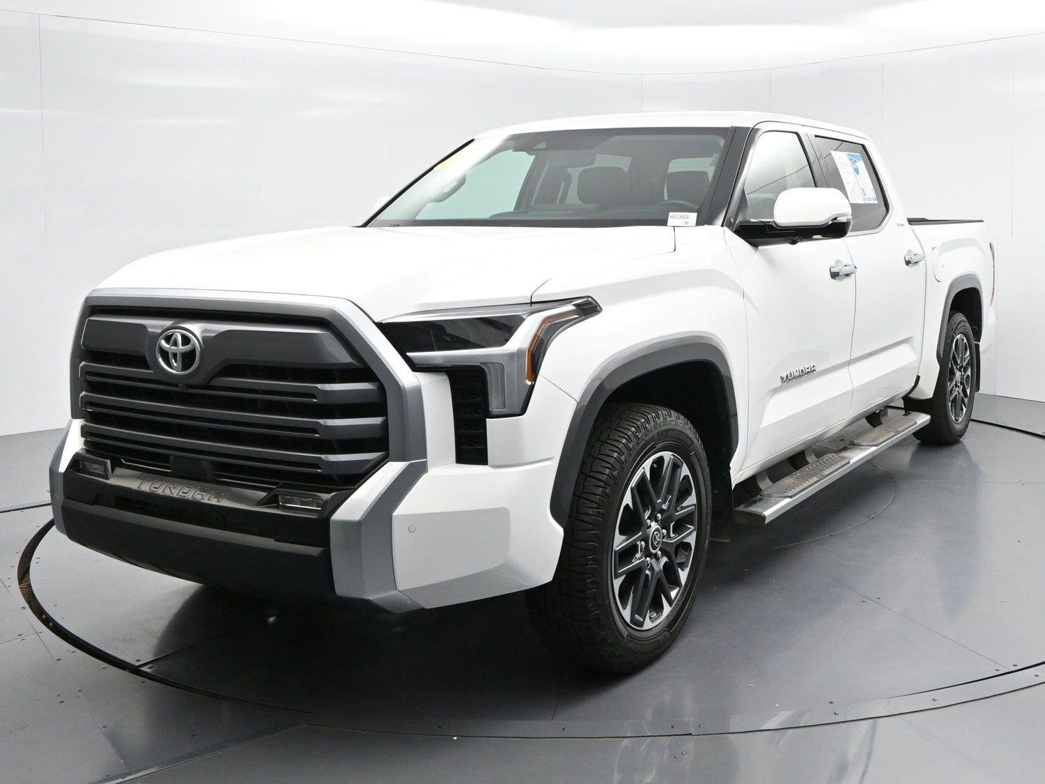 Used 2023 Toyota Tundra Limited AWD/4WD image 3