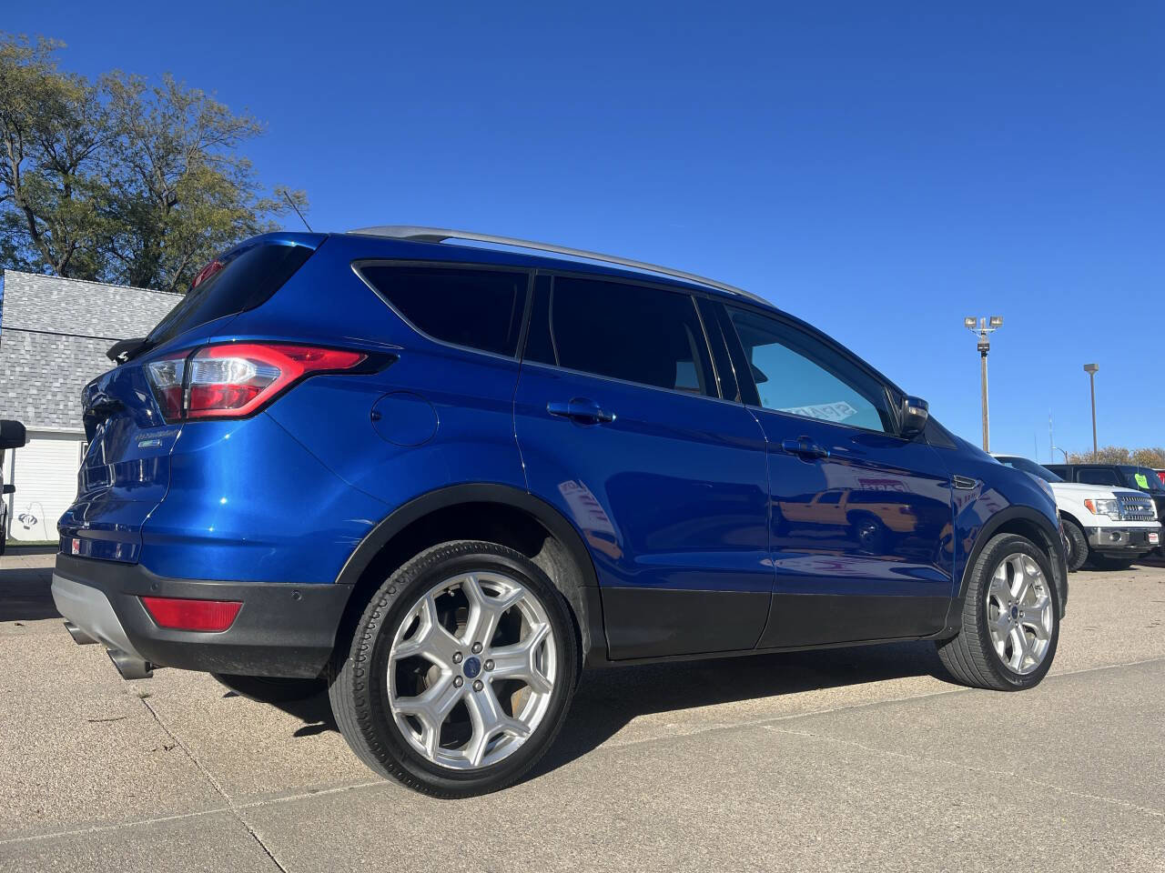 Used 2018 Ford Escape Titanium w/ Ford Safe & Smart Package image 4