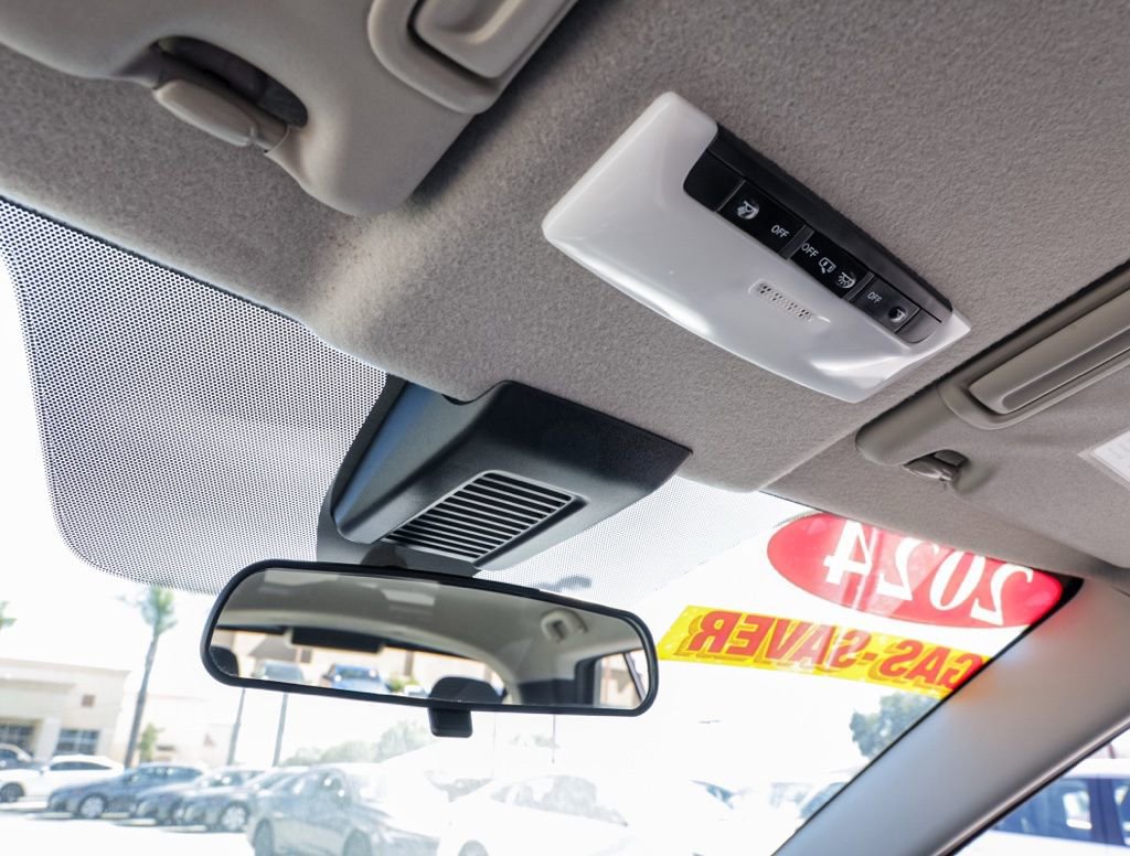 Used 2024 Nissan Kicks S FWD image 30