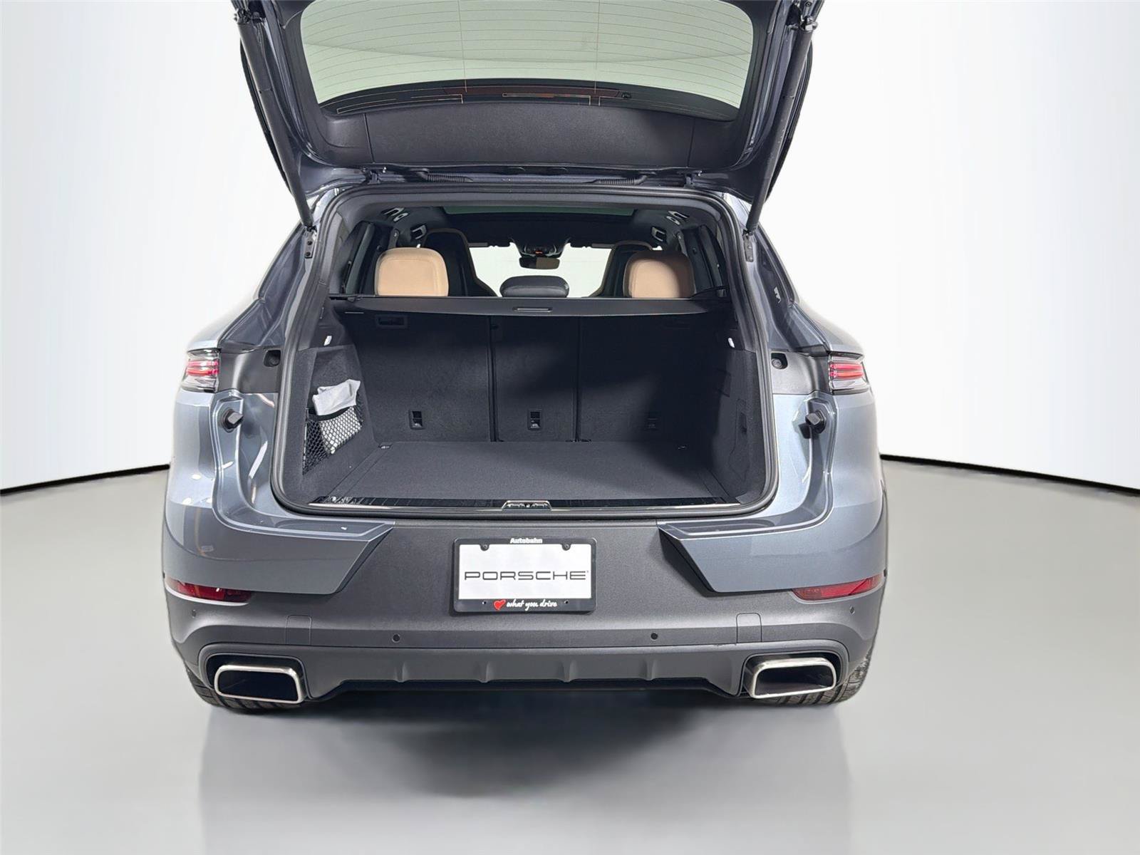 Certified 2026 Porsche Cayenne AWD/4WD image 35