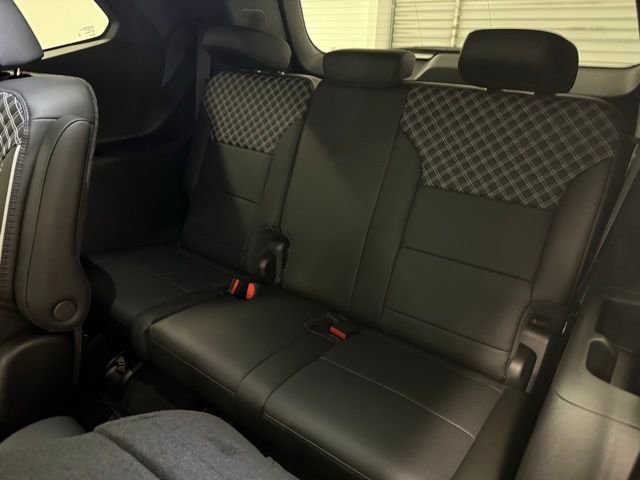 New 2026 GMC Acadia Denali w/ Super Cruise Package image 18