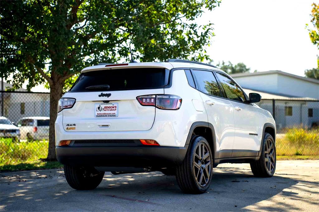 New 2026 Jeep Compass Latitude image 4