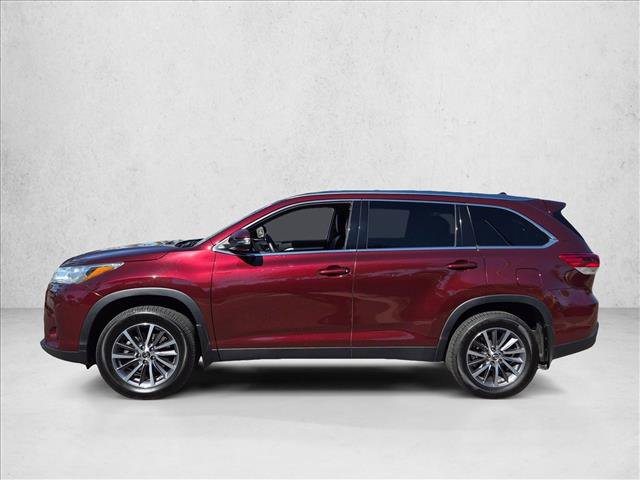 Used 2019 Toyota Highlander XLE AWD/4WD image 10