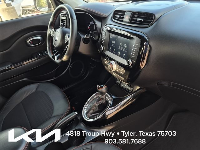 Used 2018 Kia Soul ! FWD image 11